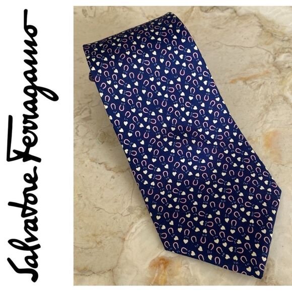 Salvatore Ferragamo Magnets & Hearts 100% Silk Tie - Picture 1 of 12